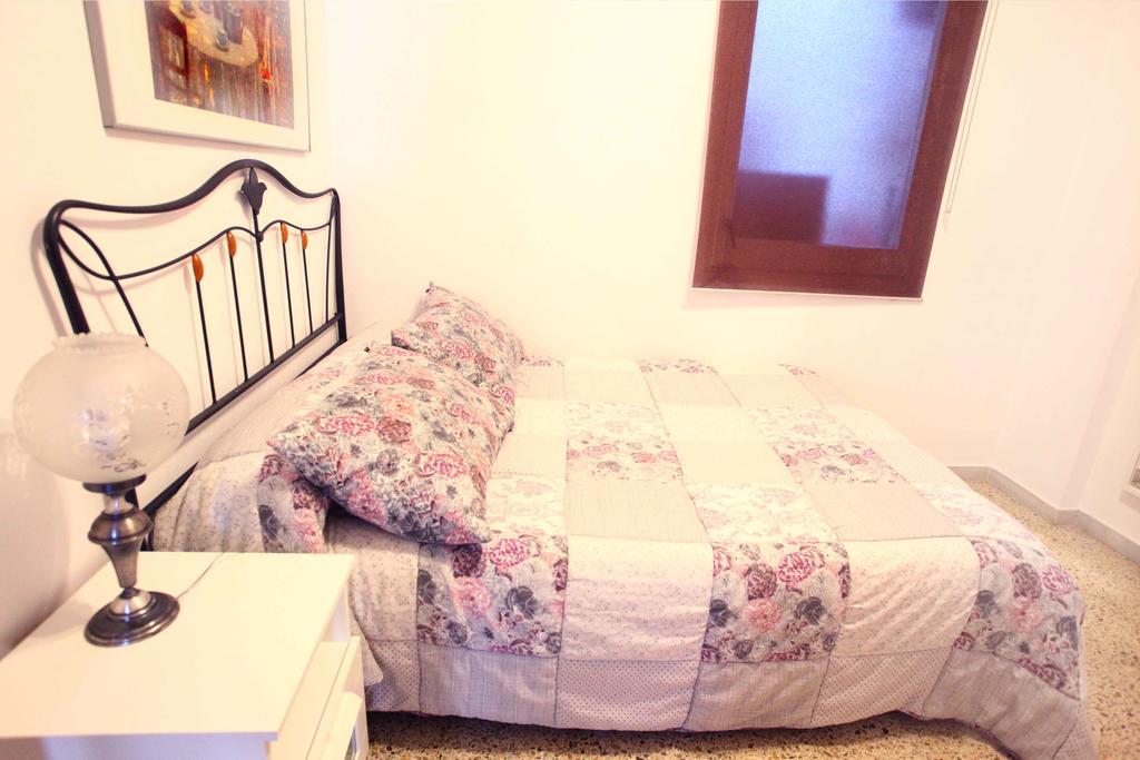 Bordeta Apartment Barcelona Luaran gambar